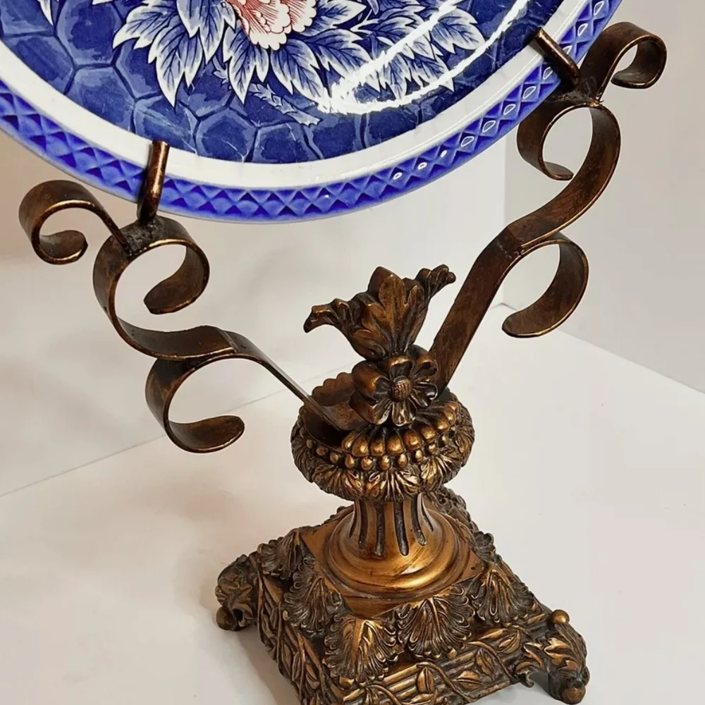 Plate  Stand - Picture 2 of 5